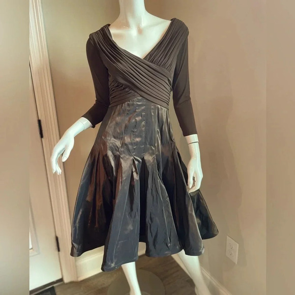 Tadashi Shoji Collection Brown Formal Fit and Flare Dress. Size 4 - Picture 3 of 15